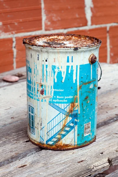 Old and rusted paint tin — Stock Photo, Image