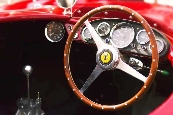 Roda de aço Ferrari GT Cabriolet — Fotografia de Stock