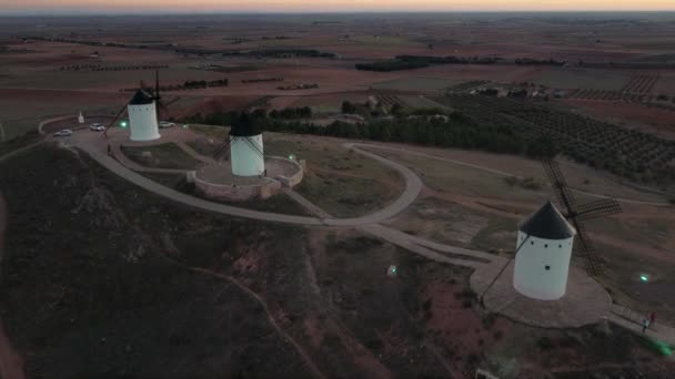 Drone Footage Four Windmills Taken Sunset Typical Scenery Castilla Mancha — 비디오