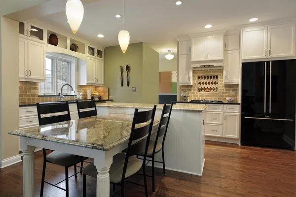 Kitchen with granite island — Stock Photo, Image