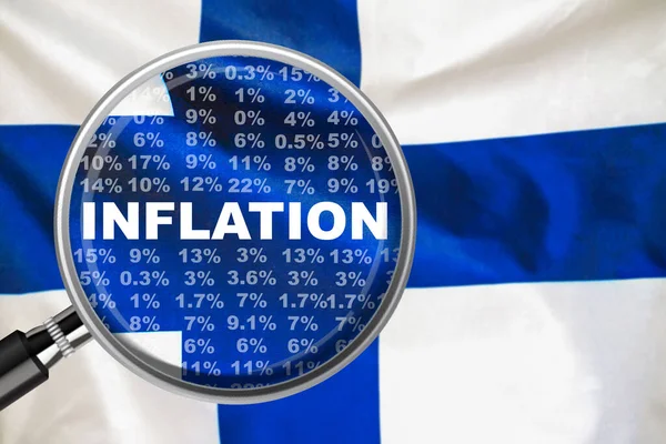 Büyüteç Finlandiya Nın Arka Planındaki Enflasyon Kelimesine Odaklandı Faiz Artırımı — Stok fotoğraf