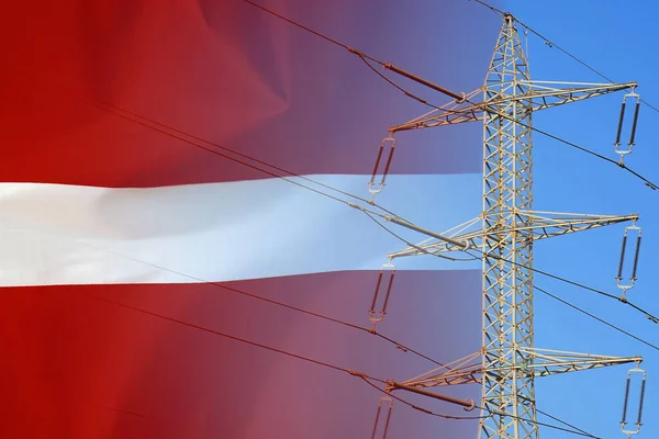 Flaga Łotwy Tle Bieguna Elektrycznego Niedobór Energii Zwiększone Zużycie Energii — Zdjęcie stockowe