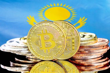 Kazakistan bayraklı bitcoinler. Kazakistan 'daki kripto para birimi ve engelleme teknolojisi yatırımcıları için kavram