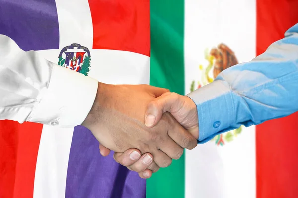 Podání Ruky Pozadí Dvou Vlajek Muži Potřesou Rukou Pozadí Dominikánské — Stock fotografie