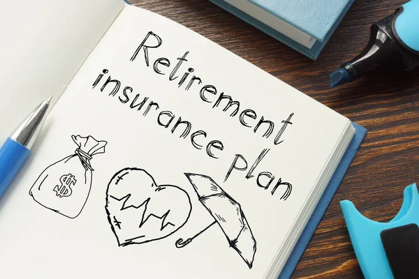 Plano de seguro de aposentadoria é mostrado na foto de negócios usando o texto — Fotografia de Stock