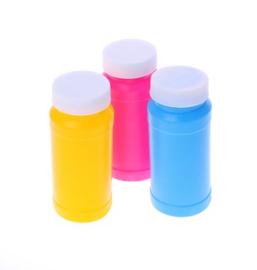 beyaz izole renkli plastik şişe