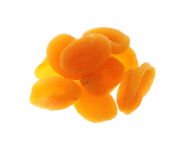 Haufen getrockneter Aprikosen isoliert auf weiß — Stockfoto