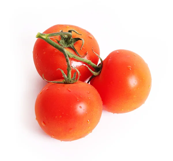 Reife Tomaten isoliert auf weiß — Stockfoto