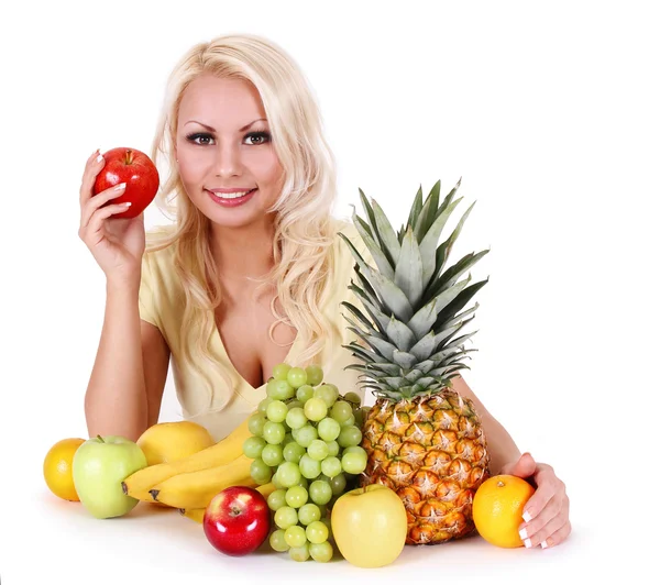 Chica con frutas aisladas en blanco. una alimentación saludable. hermosa rubia joven a dieta —  Fotos de Stock