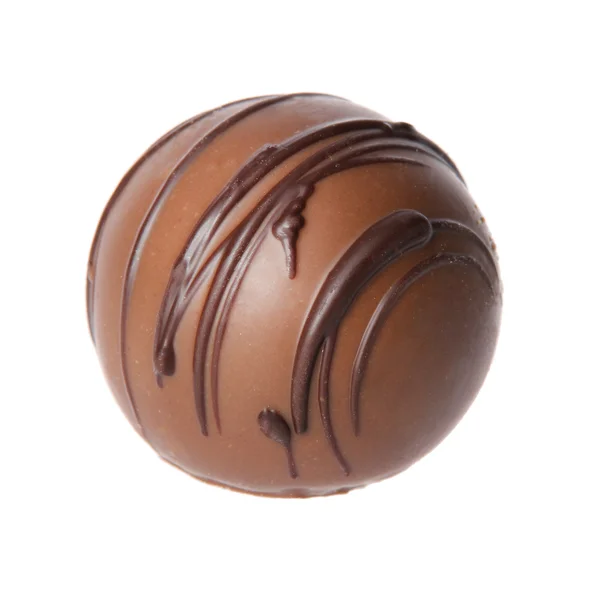 Bonbons au chocolat isolés sur fond blanc. délicieuse truffe — Photo