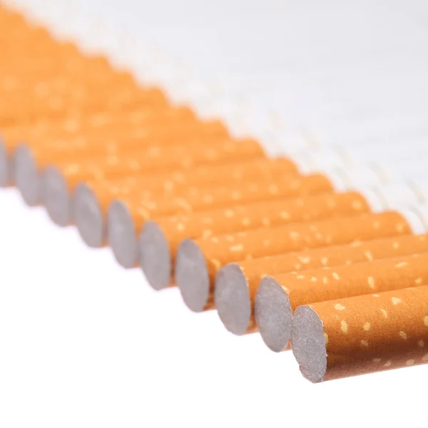 Cigaretter isolerade — Stockfoto