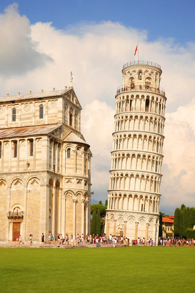 Hajlító torony Pisa, Olaszország — Stock Fotó