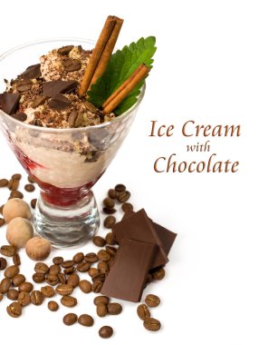 çikolata ve reçel ile kahve dondurma