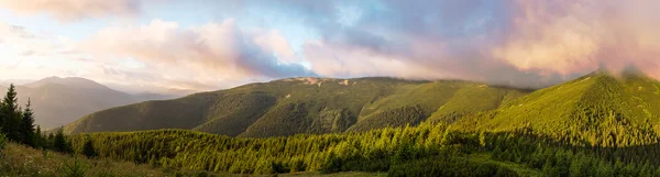 Panorama of the mountains — Stock Photo, Image