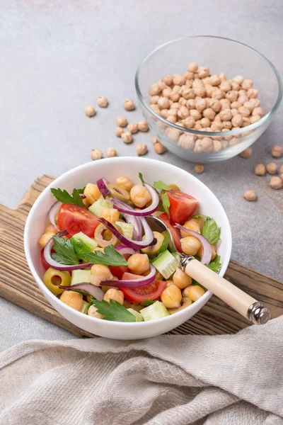 Healthy Tasty Vegan Food Chickpea Salad Parsley Cherry Tomatoes Onion — Stock Photo, Image