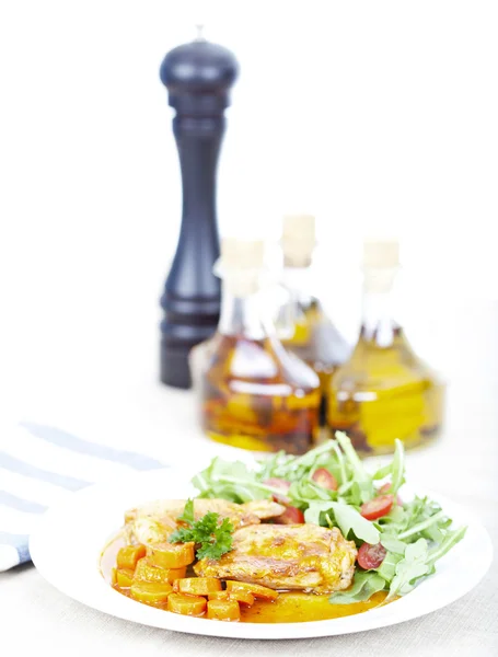 Chicken and carrot meal — Stock Photo, Image