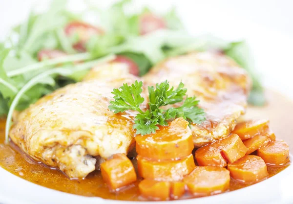 Chicken and carrot meal — Stock Photo, Image