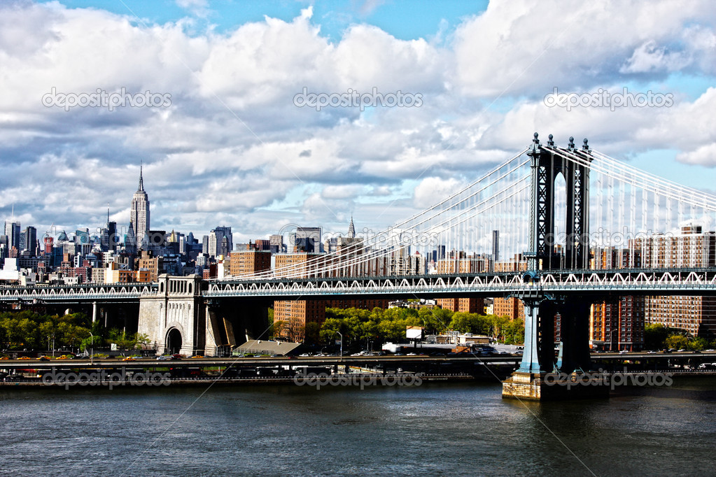 Manhattan Bridge and skyline