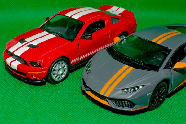 Прекрасні Автомобілі Зеленому Тлі Спортивні Автомобілі — стокове фото
