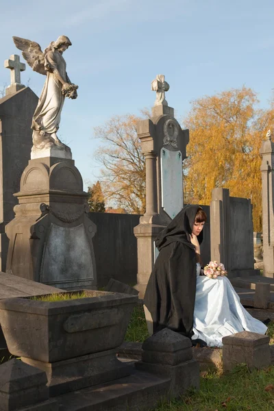 Young widow — Stock Photo, Image