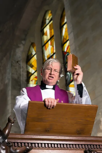 Preacher on pulpit — Stock Photo, Image