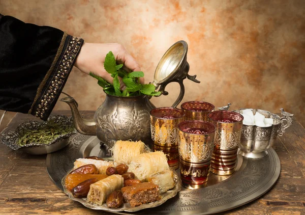 Arabian hospitality — Stock Photo, Image