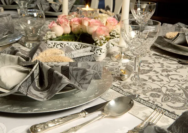 Cena de Navidad adornada — Foto de Stock