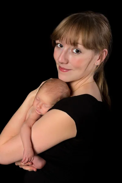 Geïsoleerde moeder en pasgeboren baby — Stockfoto