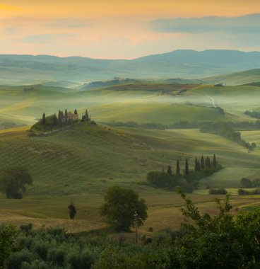 Sunrise Toskana