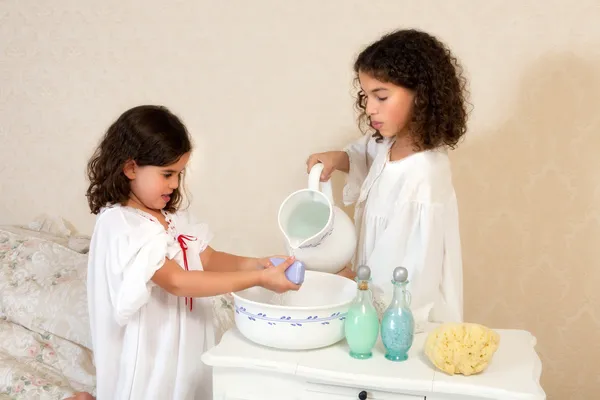 Victorian girls washing — Stock Photo, Image