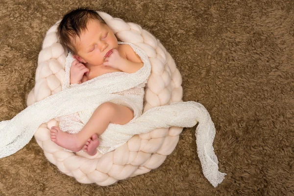 Radbruten baby — Stockfoto