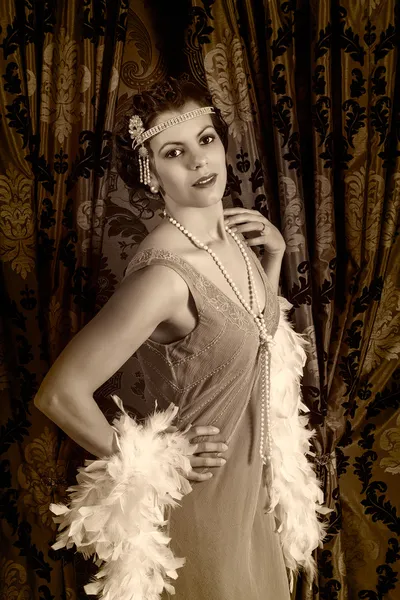 Vintage 1920s woman with boa — Stock Photo, Image