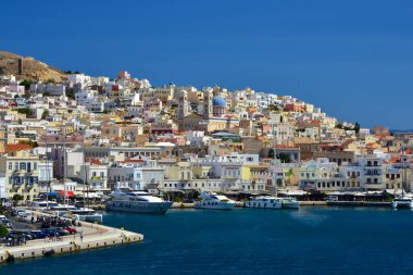 Syros Yunanistan 'ın Ege Denizi' nde bir adadır.