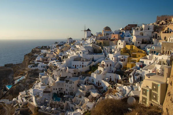 Panoramiczny Widok Oia Miasto Turystyczne Wyspie Santorini Grecja — Zdjęcie stockowe