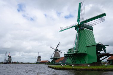 Hollanda Zaanse Schans 'taki yel değirmenleri