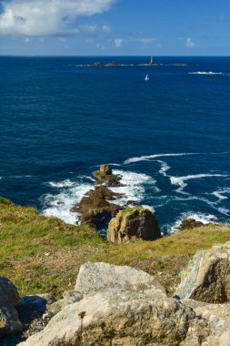 Land 's End, İngiltere' nin batı Cornwall kentinde bulunan bir burnu ve tatil kompleksi.