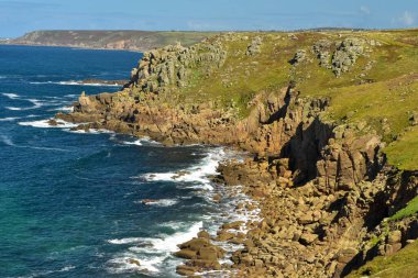 Land 's End, İngiltere' nin batı Cornwall kentinde bulunan bir burnu ve tatil kompleksi.