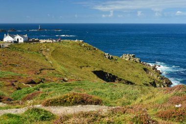Land 's End, İngiltere' nin batı Cornwall kentinde bulunan bir burnu ve tatil kompleksi.