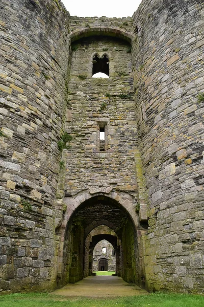 イギリスの北ウェールズにあるボーマリス城はユネスコの世界遺産に登録されています — ストック写真