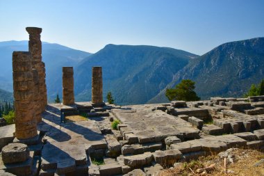 Yunanistan 'ın Antik Delphi kentindeki Apollo Tapınağı