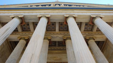 Atina Akademisi, Yunanistan, Neo-klasik tarzda inşa edildi