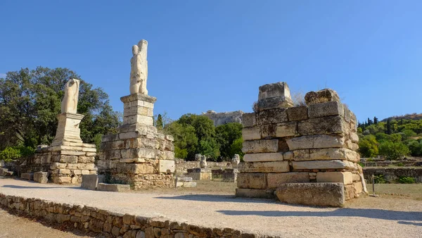 Estátuas Tritões Frente Odeon Agripa Ágora Antiga Atenas Grécia — Fotografia de Stock