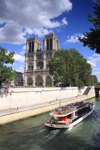 Katedrála Notre dame — Stock fotografie