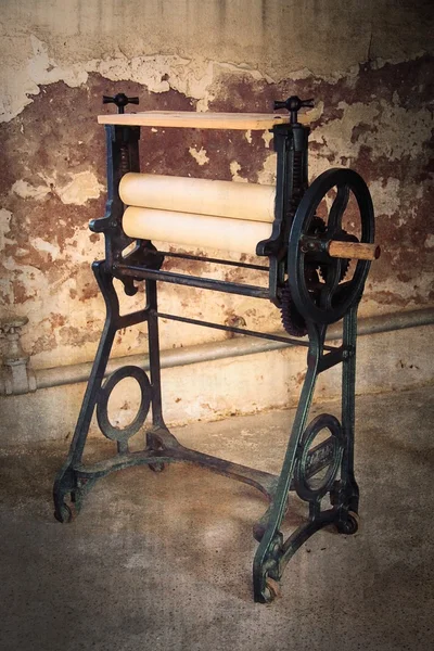 eski Çamaşırhane mangle