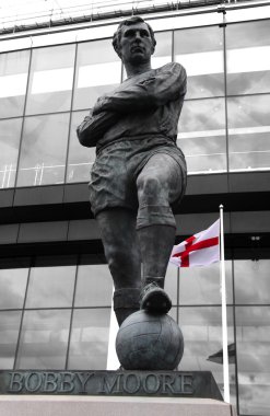 Bobby moore heykeli