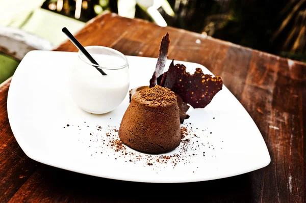 Chocolate lava cake gourmet desset — Stock Photo, Image