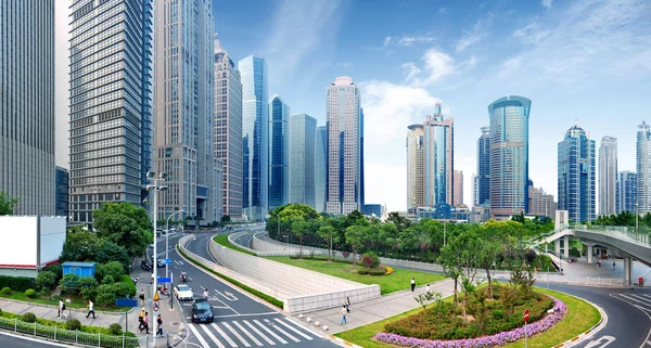 Shanghai Lujiazui Centro Financeiro arranha-céu — Fotografia de Stock