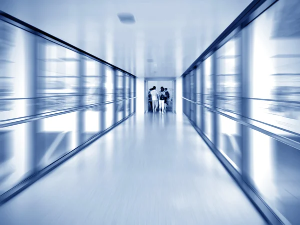 Corridor and the crowd — Stock Photo, Image