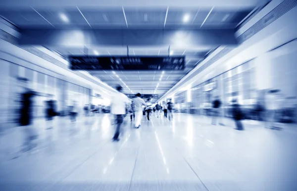 Pasajeros del aeropuerto de Shanghai Pudong — Foto de Stock