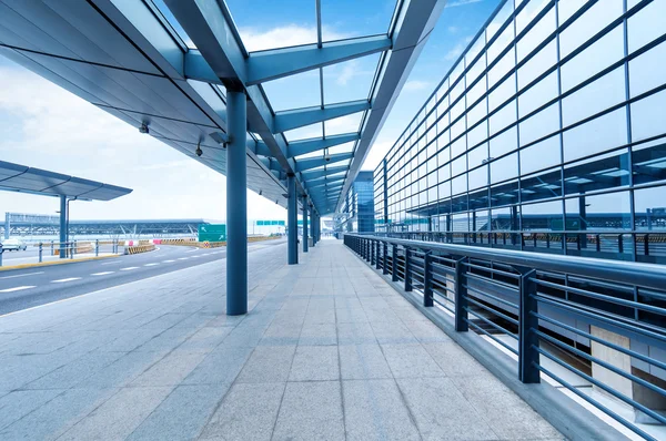 Shanghai Pudong Airport road — Stock Photo, Image